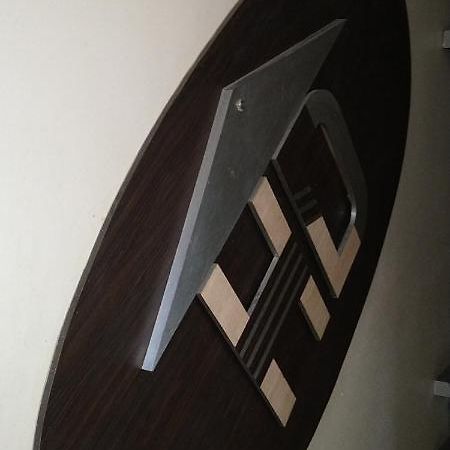 Hotel Devdoot Rádzsgír Kültér fotó