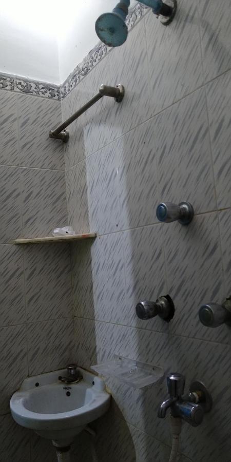 Hotel Devdoot Rádzsgír Kültér fotó